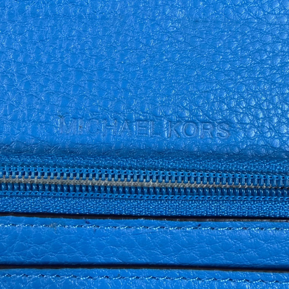 Michael Kors Blue Wallet - Picture 5 of 13